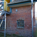 Bat wall roost small