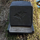 Large-capacity bat box for small bats